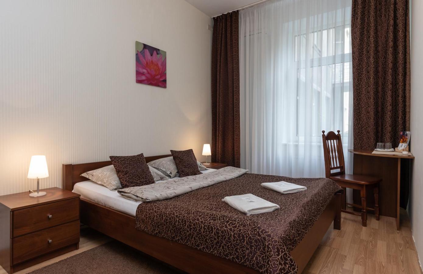 Mini-Hotel Guest Residence Kiev Esterno foto