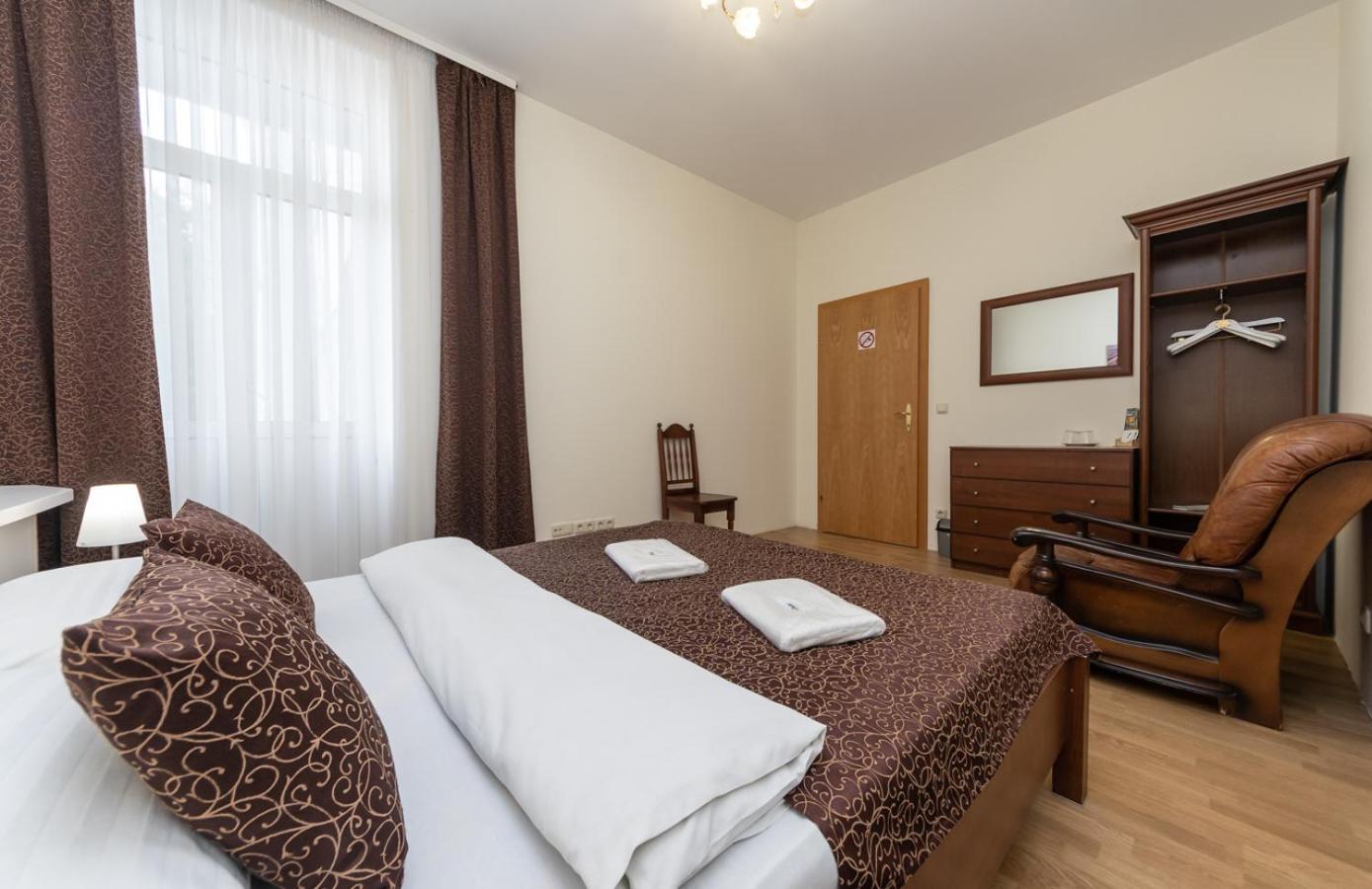 Mini-Hotel Guest Residence Kiev Esterno foto